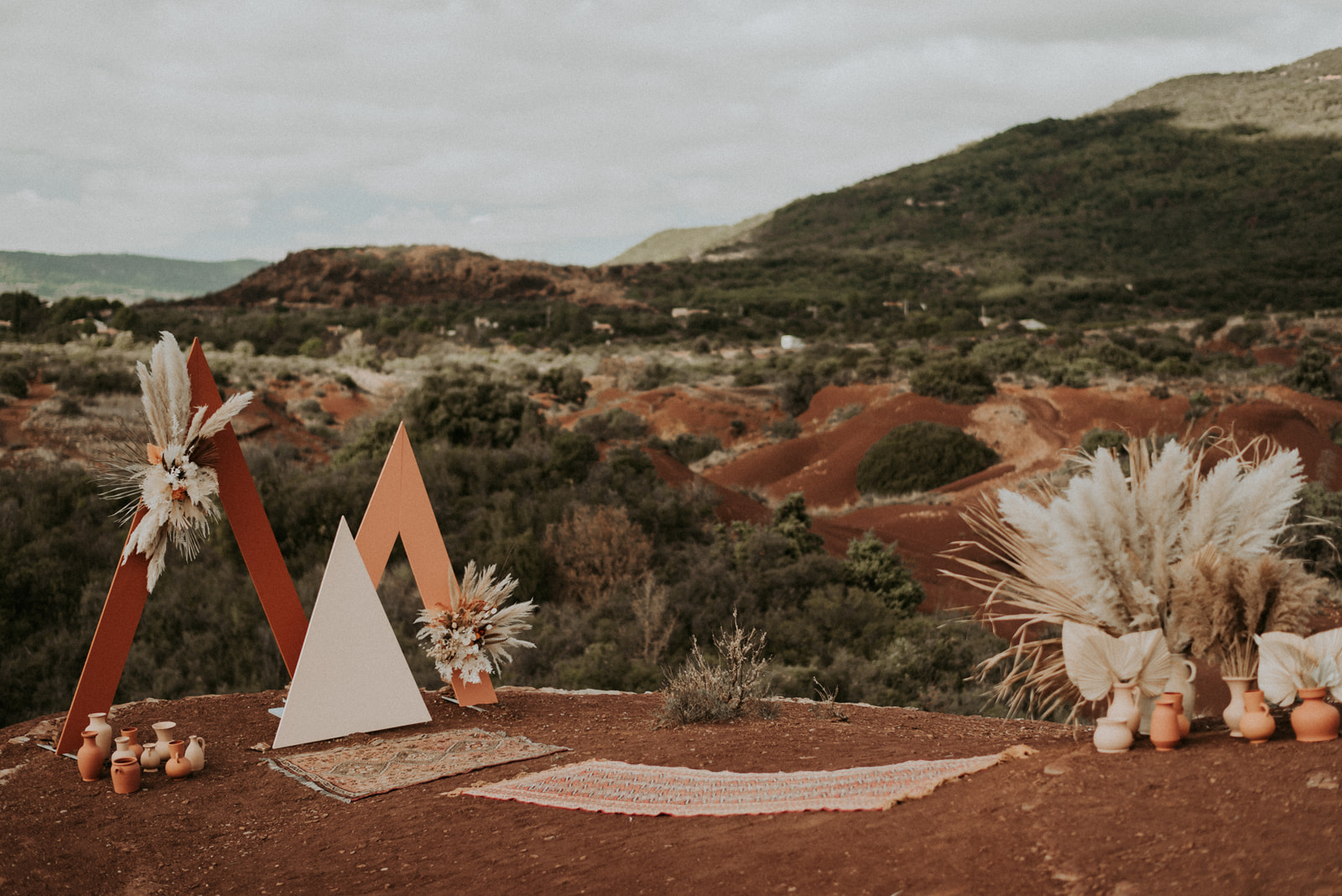 Séance photo fleurs séchées au Canyon Du Diable sur Terre Rouge